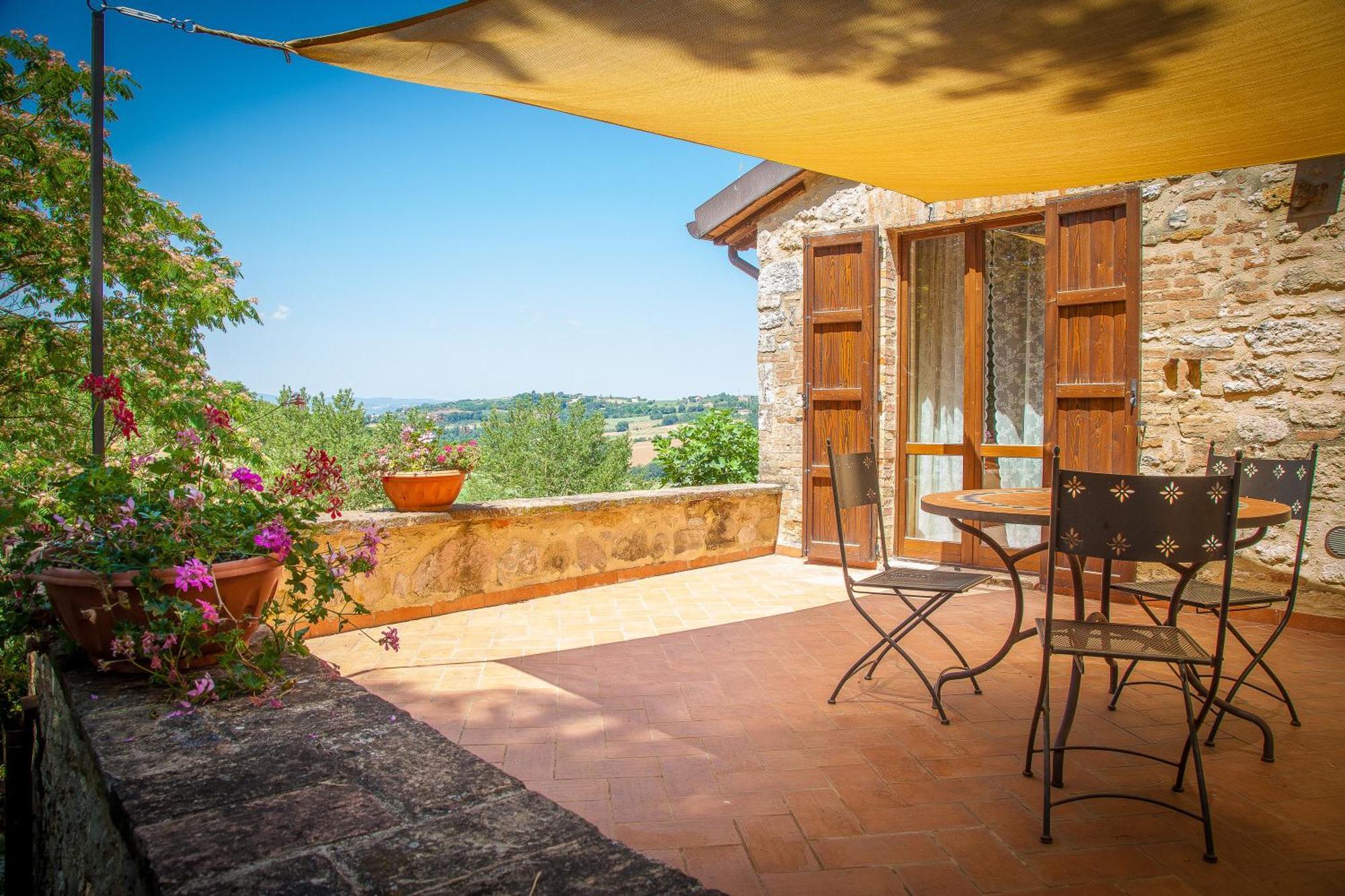 Agriturismo Bio Tra Cielo E Terra Frontignano Exterior foto